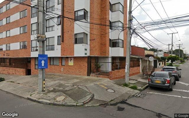 Vista de calle: Casa en Urbanización Mendiguaca