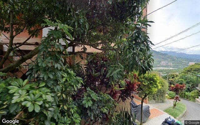 Vista de calle: Apartamento en Bello