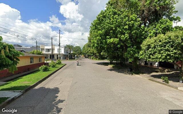 Vista de calle: Apartamento en Rincón del Bosque