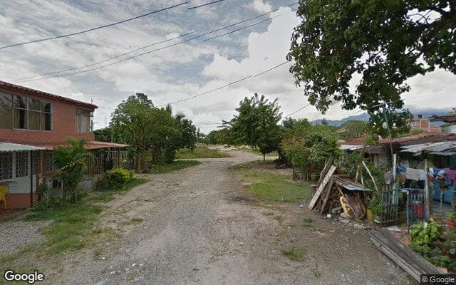 Vista de calle: Inmueble en San Luis de Cubarral