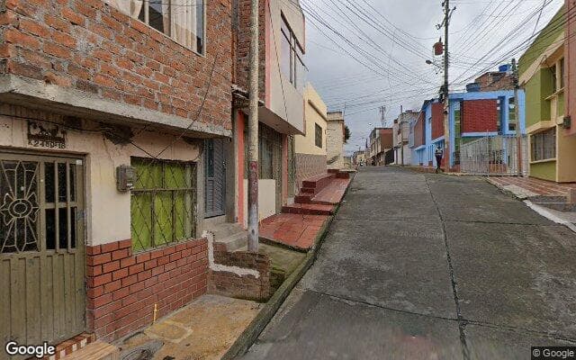 Vista de calle: Casa en Urbanización "ASVIDE"