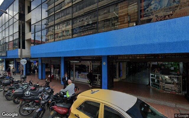 Vista de calle: Local comercial en Bogotá