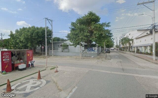 Vista de calle: Lote / Terreno en Urbanización Los Carruajes