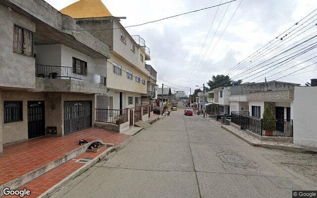 Vista de calle: Casa en IV Centenario