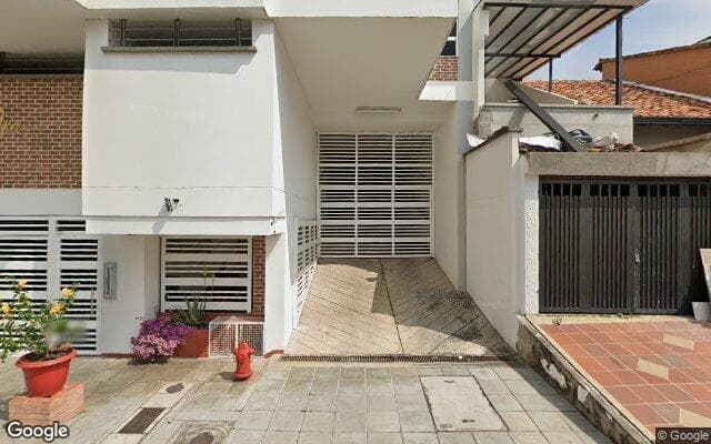Vista de calle: Apartamento en la Floresta