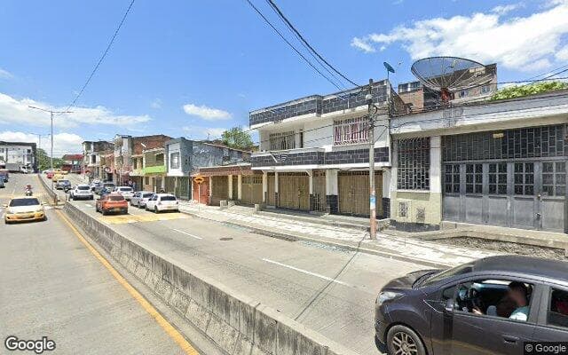 Vista de calle: Local comercial en Armenia