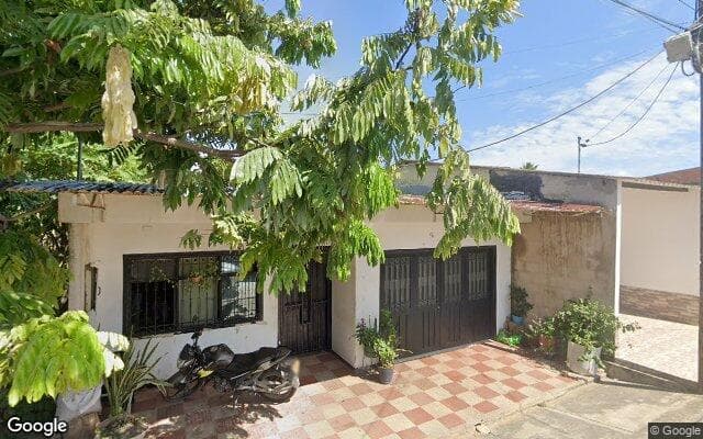 Vista de calle: Lote / Terreno en Puerto López
