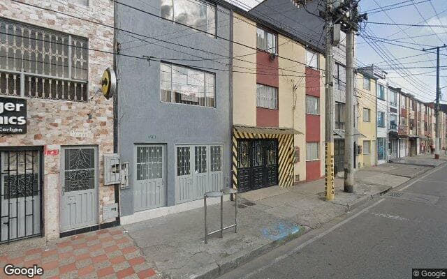Casa en Carrera 113 No. 72F-34, dirección catastral; Carrera 113 No. 71H-34, Manzana 27, Supermanzana 6, Vivienda 15 B, Urbanización Villas de Granada, Bogotá D.C.