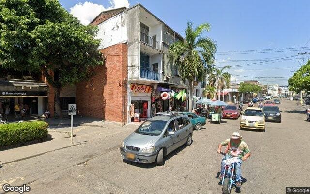 Vista de calle: Inmueble en Girardot