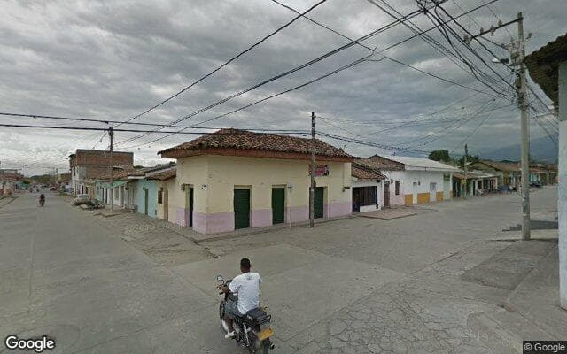 Vista de calle: Lote / Terreno en Altos de la Pradera